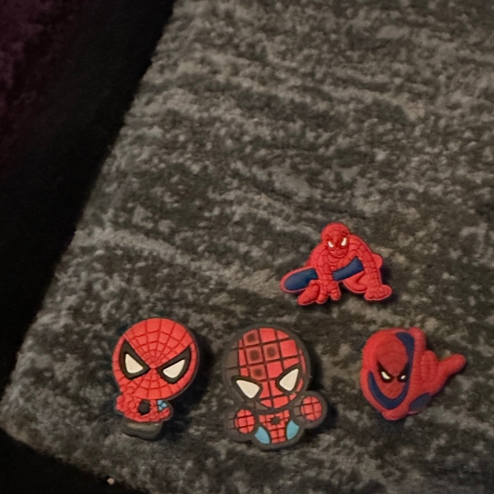 Marvel Red Spider-Man Shoe Charms Set